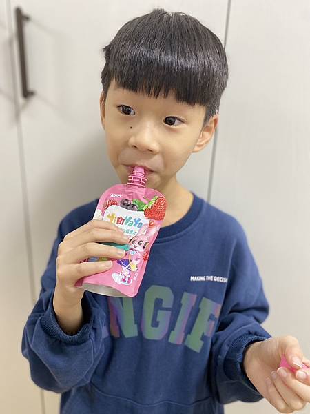 水果汁 小孩 小孩飲料 小孩果汁 幼兒食品 幼兒果汁  幼兒飲品推薦 果汁 蔬菜果汁 蔬果汁 百分百果汁  100%果汁 草莓果汁 胡蘿蔔汁 新竹美食 十全特好 十 全果醋  iOiO 一比呀呀 禮盒推薦