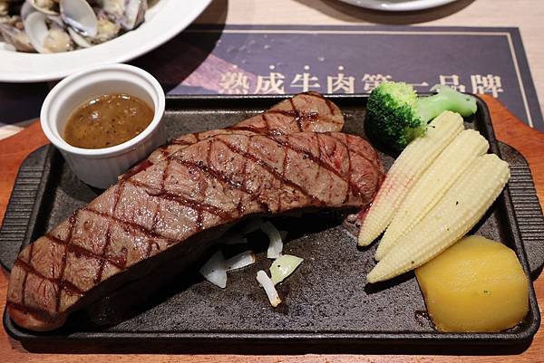 高cp值的瀧厚炙燒熟成牛排 ｜蘆洲家樂福美食｜牛排推薦｜聚餐