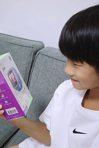 帥弟一直很想要兒童智慧型手錶特別選了myFirst Fone