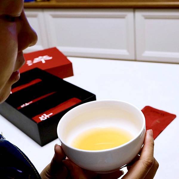 淬魚精到底有沒有腥味卜派媽來幫大家嚐嚐看｜日芳珍饌｜淬魚精｜