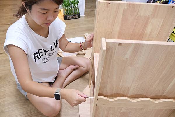 Man&Kids寵小孩兒童生活家居｜旋轉書櫃｜兒童書櫃｜育兒