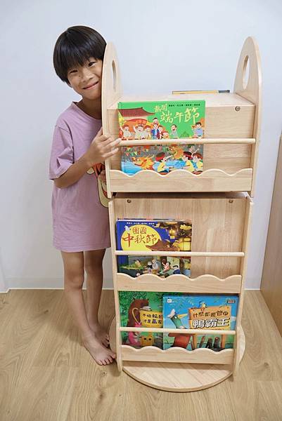 Man&Kids寵小孩兒童生活家居｜旋轉書櫃｜兒童書櫃｜育兒