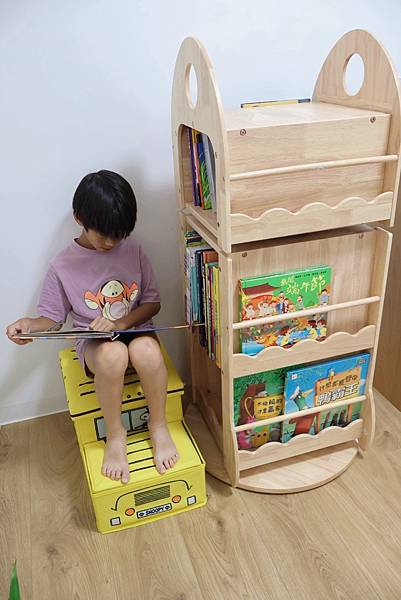 Man&Kids寵小孩兒童生活家居｜旋轉書櫃｜兒童書櫃｜育兒