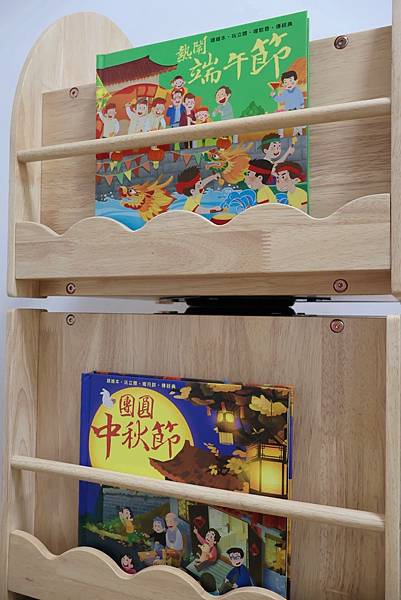 Man&Kids寵小孩兒童生活家居｜旋轉書櫃｜兒童書櫃｜育兒