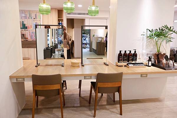東區精品沙龍 temp.hair salon |東區染髮推薦 東區精品沙龍 temp.hair salon |東區染髮推薦