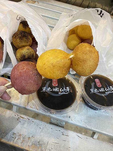 新莊美食｜原來黑丸也有地瓜球!?<<黑丸地瓜球>>買黑丸地瓜