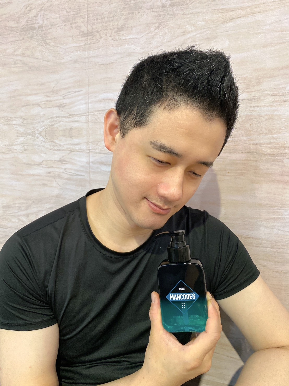 男生都說保養很麻煩!誰說的?!男人的保養,從Mancodes開始_Mancodes 左顏右色微酸潔面乳 - 第1張圖