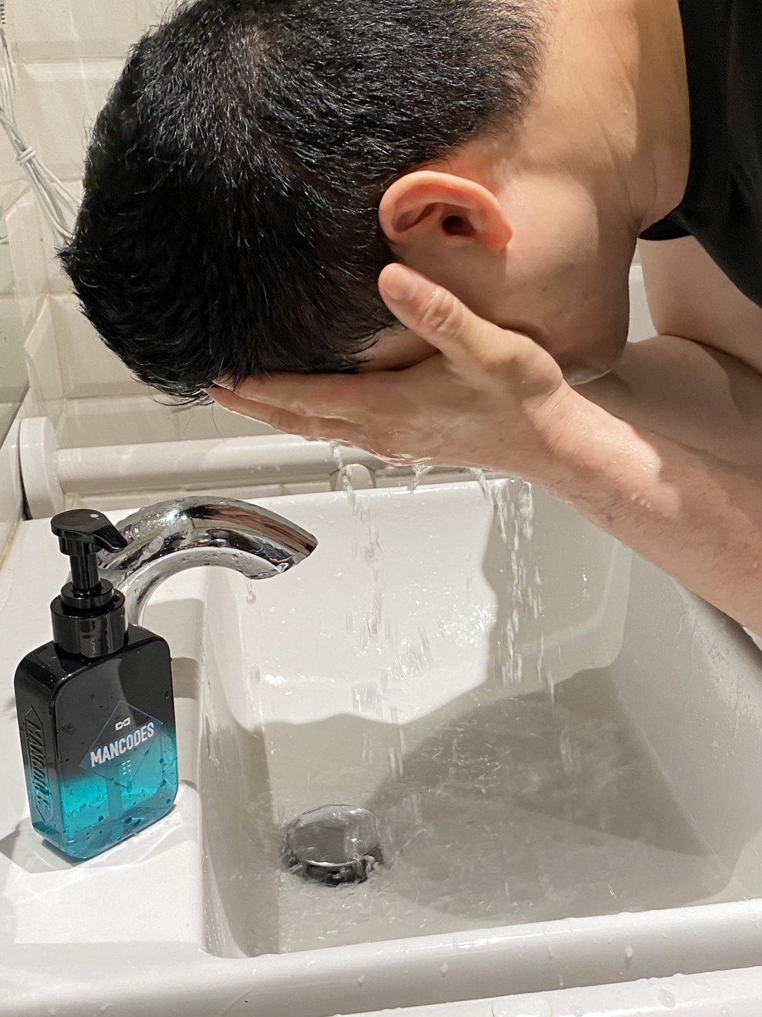 男生都說保養很麻煩!誰說的?!男人的保養,從Mancodes開始_Mancodes 左顏右色微酸潔面乳 - 第8張圖