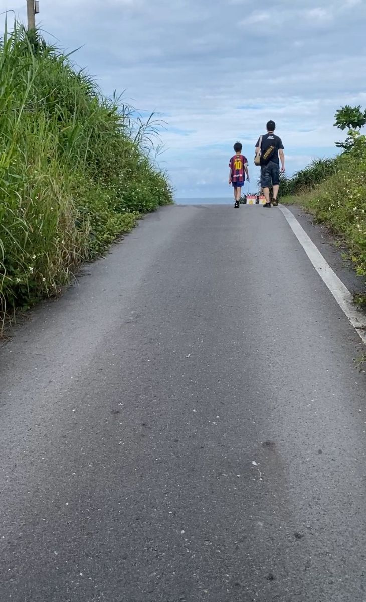 我們的第一次旅行_宜蘭海邊民宿|旅行日記|宜蘭民宿推薦|小腳印大世界_卜派家的旅行繪本 - 第15張圖
